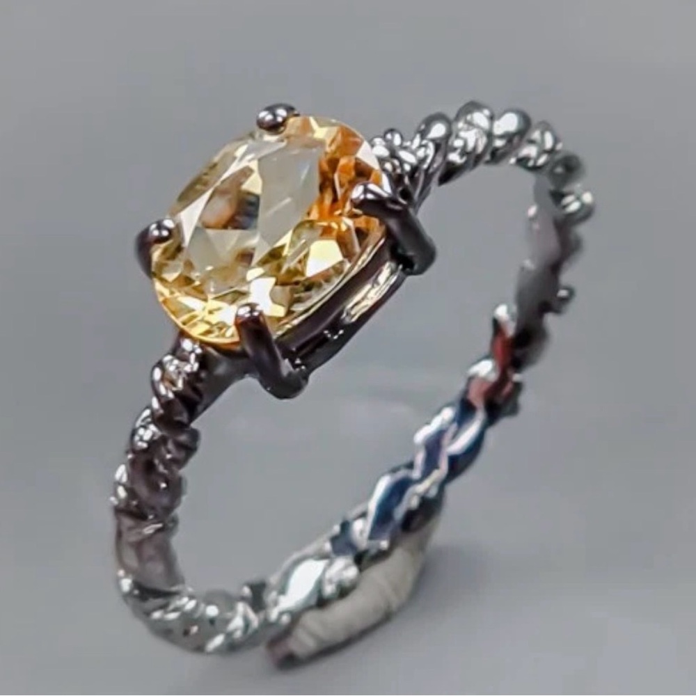 Artsy Natural Citrine in 925 Sterling Silver & Rhodium setting. Ring size 6.5